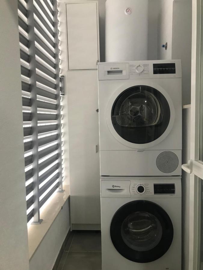 Suite Vitbanus Марбеля Екстериор снимка